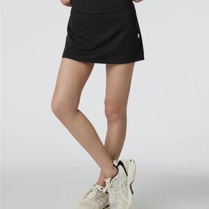 NWT Vuori Halo Performance Skirt - Black Heather - Medium